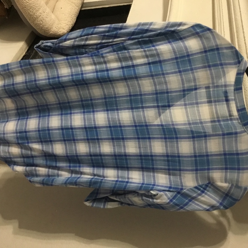 Blue and white plaid top. New - Picture 3 of 3